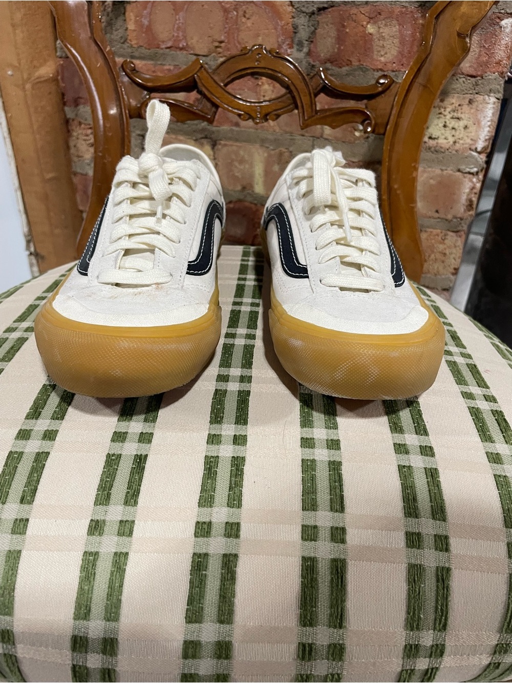Vans Cream Canvas Low-Top Sneakers with Black Stripe and Gum Sole - Picture 5 of 10